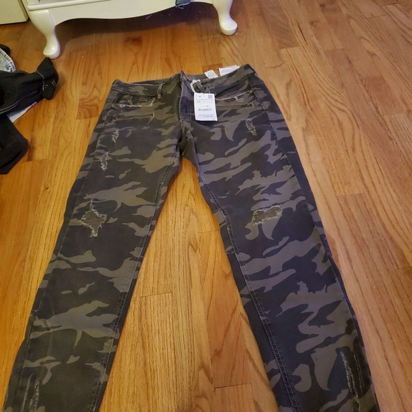 Zara Camo Jeans - Picture 6 of 12